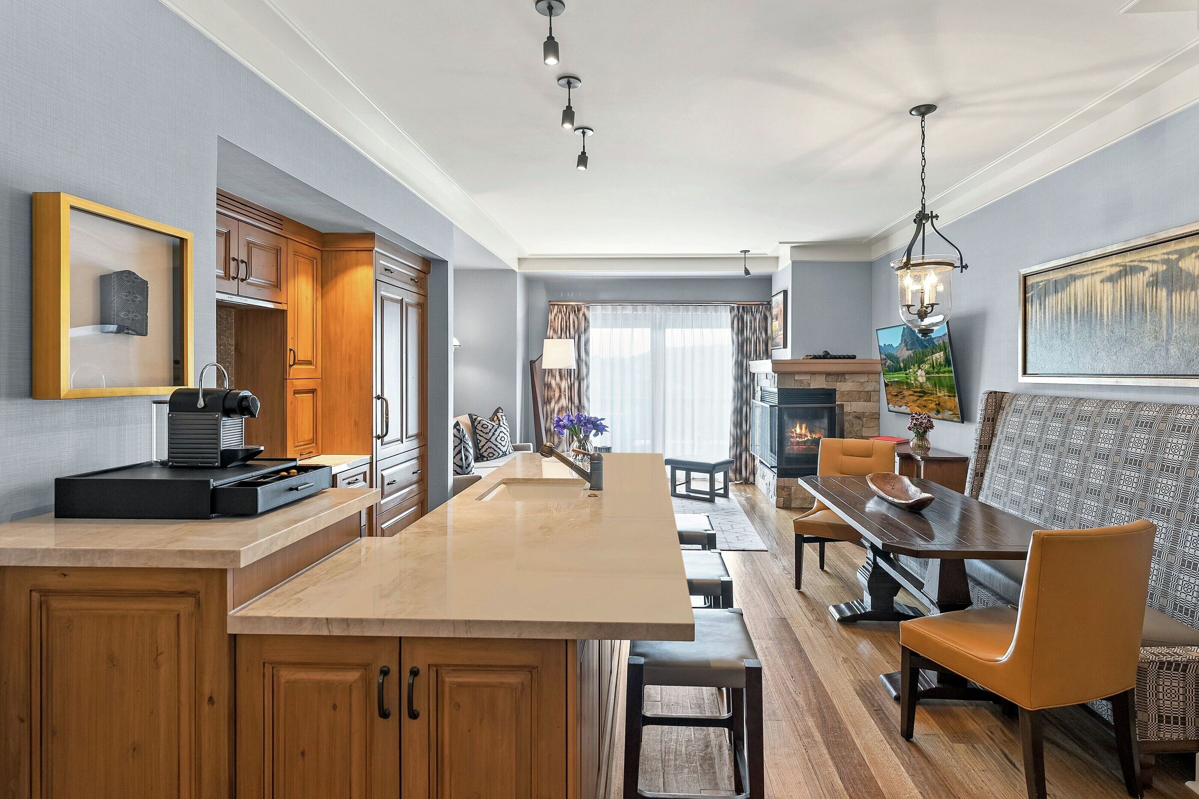 Dining Area, Kitchen & Living Area