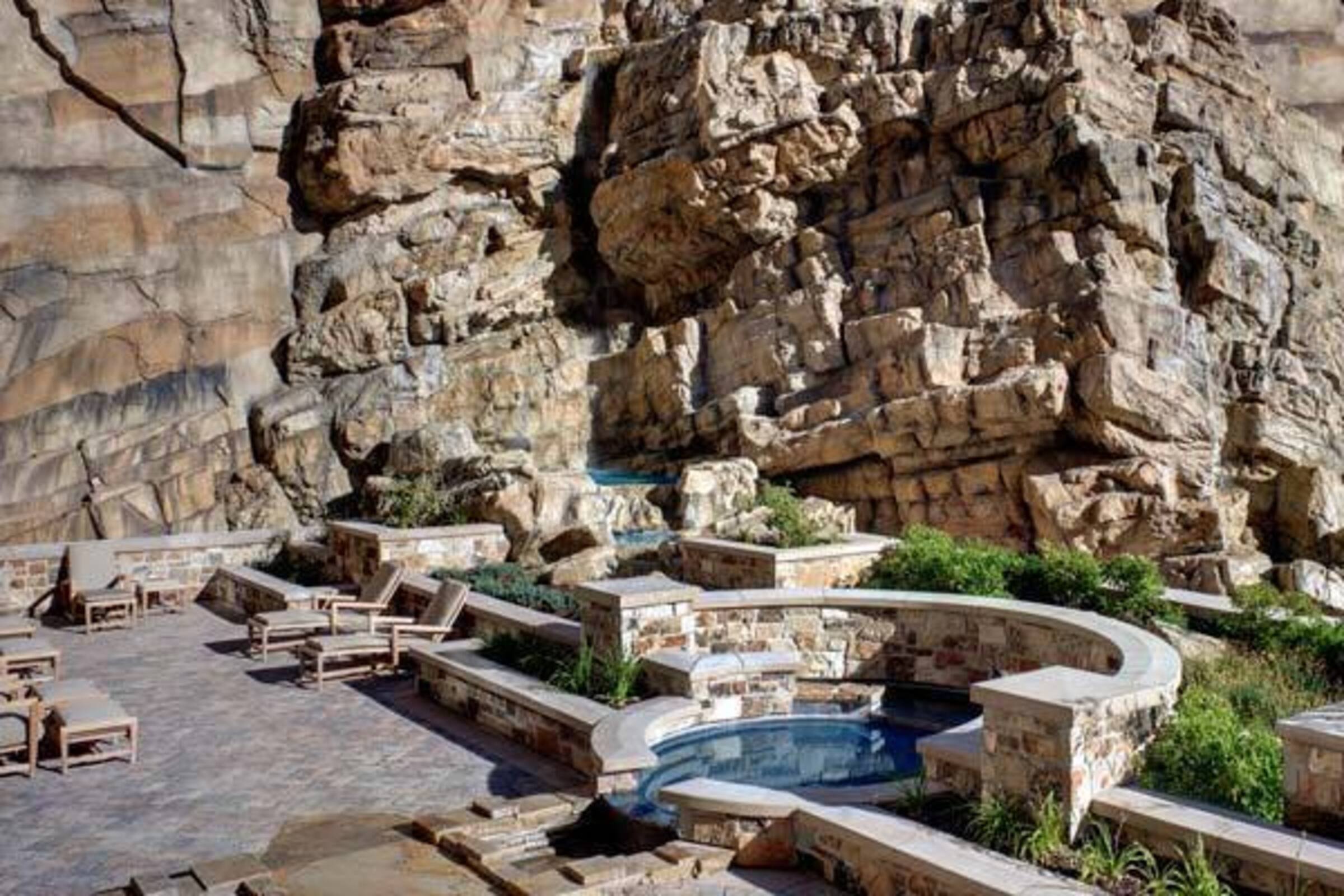 Remede Spa Waterfall
