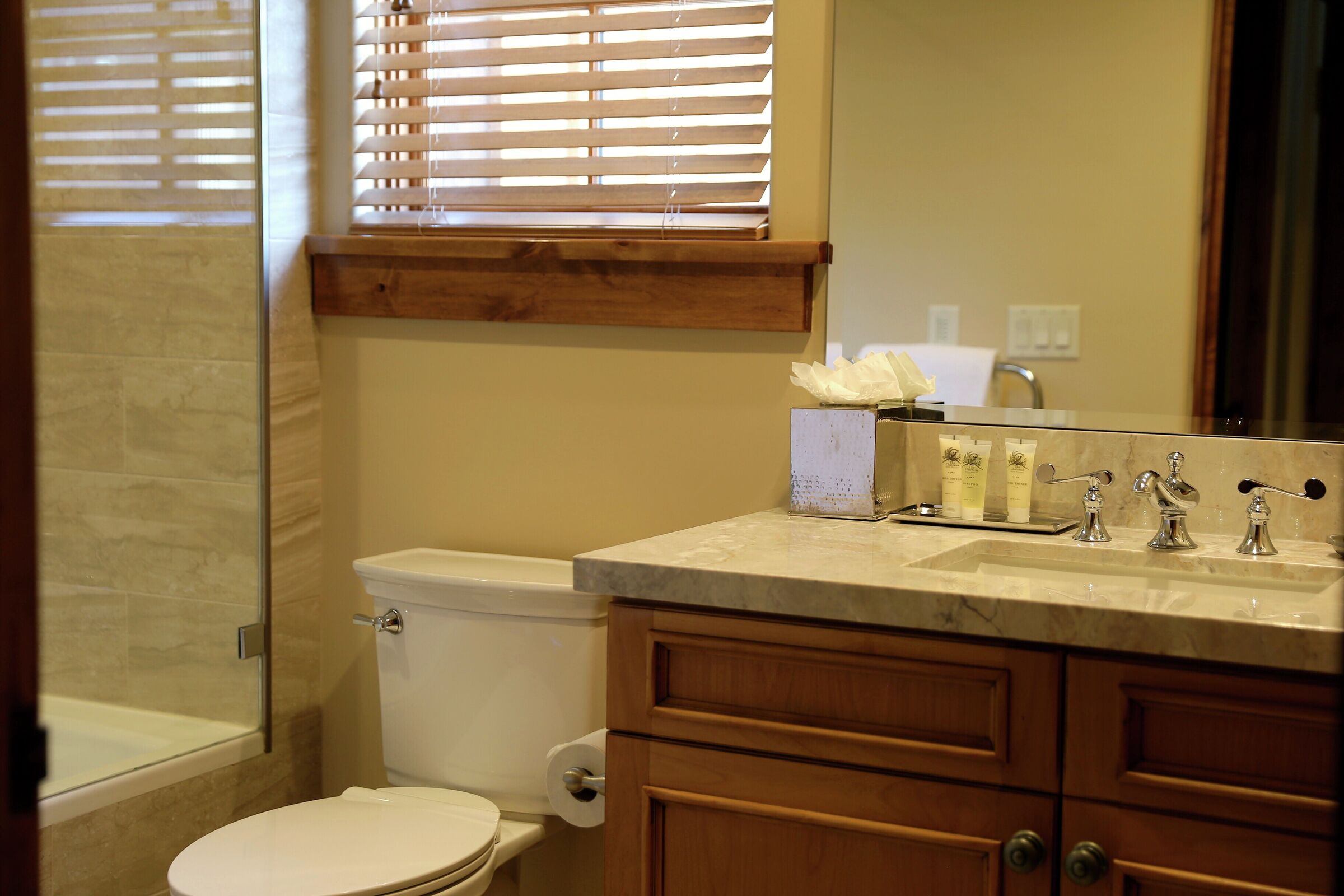 King - Bathroom