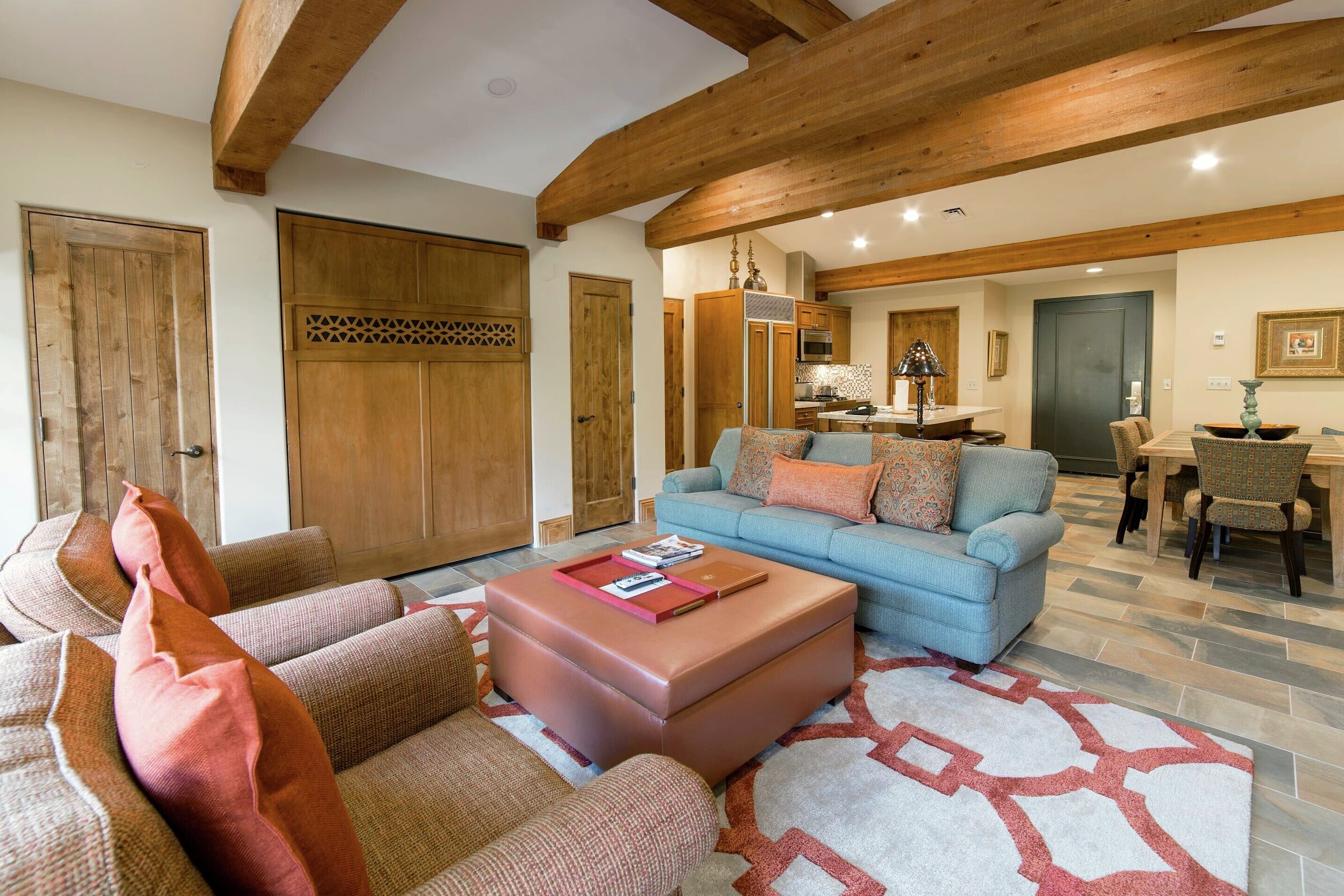 Living Area, Dining Area & Kitchen