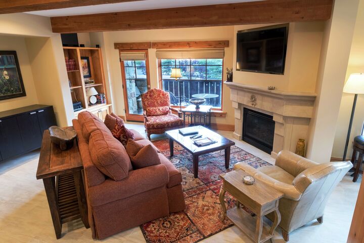 3 Bdrm Suite - Living Area