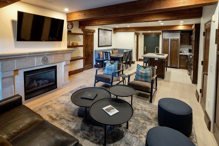 Studio Living Area, Dining Area & Kitchen