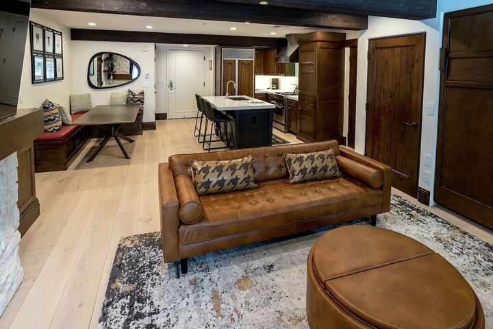 Deluxe Studio - Studio Living Area, Dining Area & Kitchen