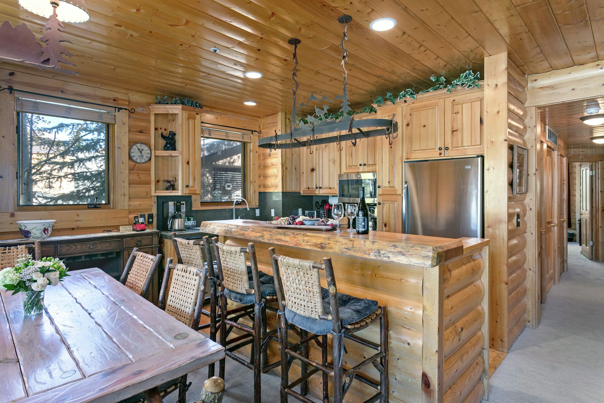 #101 - Dining Area & Kitchen