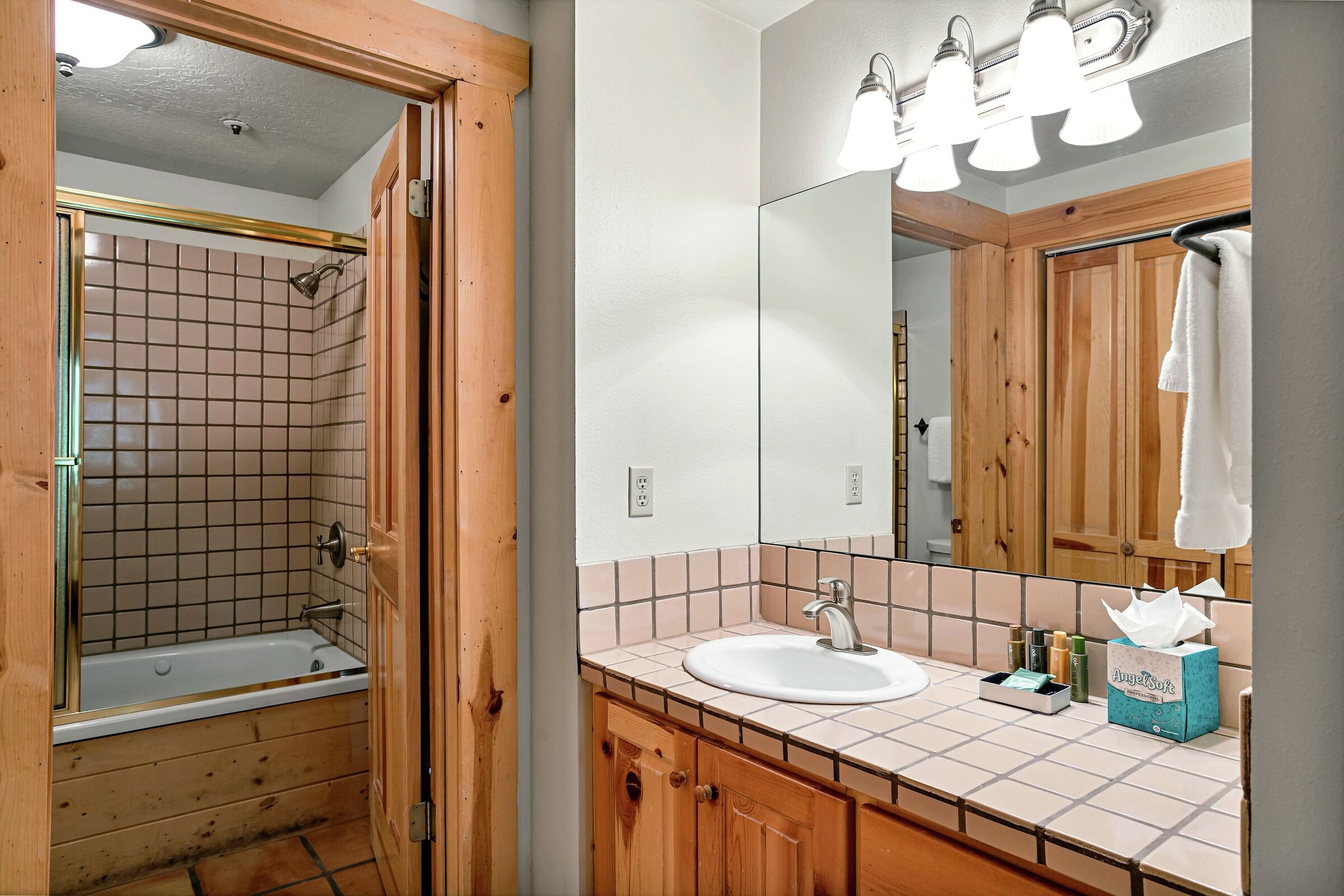 #202 - Master Ensuite Bathroom