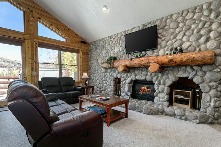 #306 - Living Area