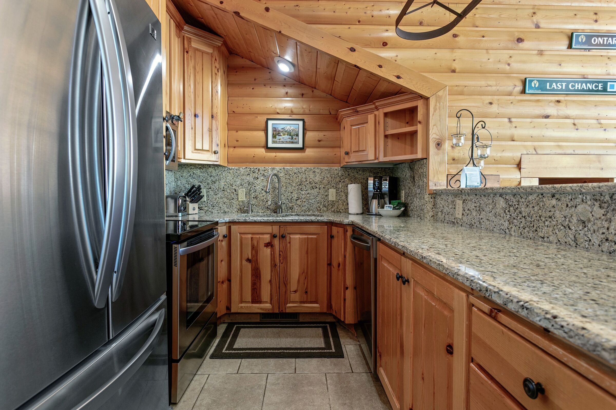 #306 - Kitchen