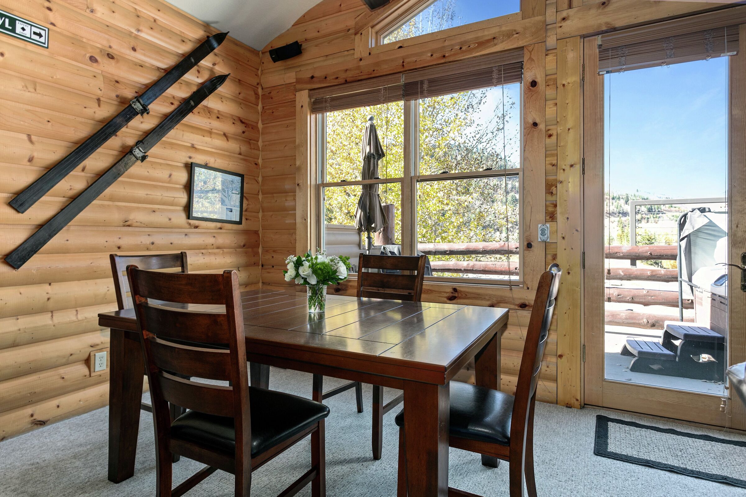 #306 - Dining Area