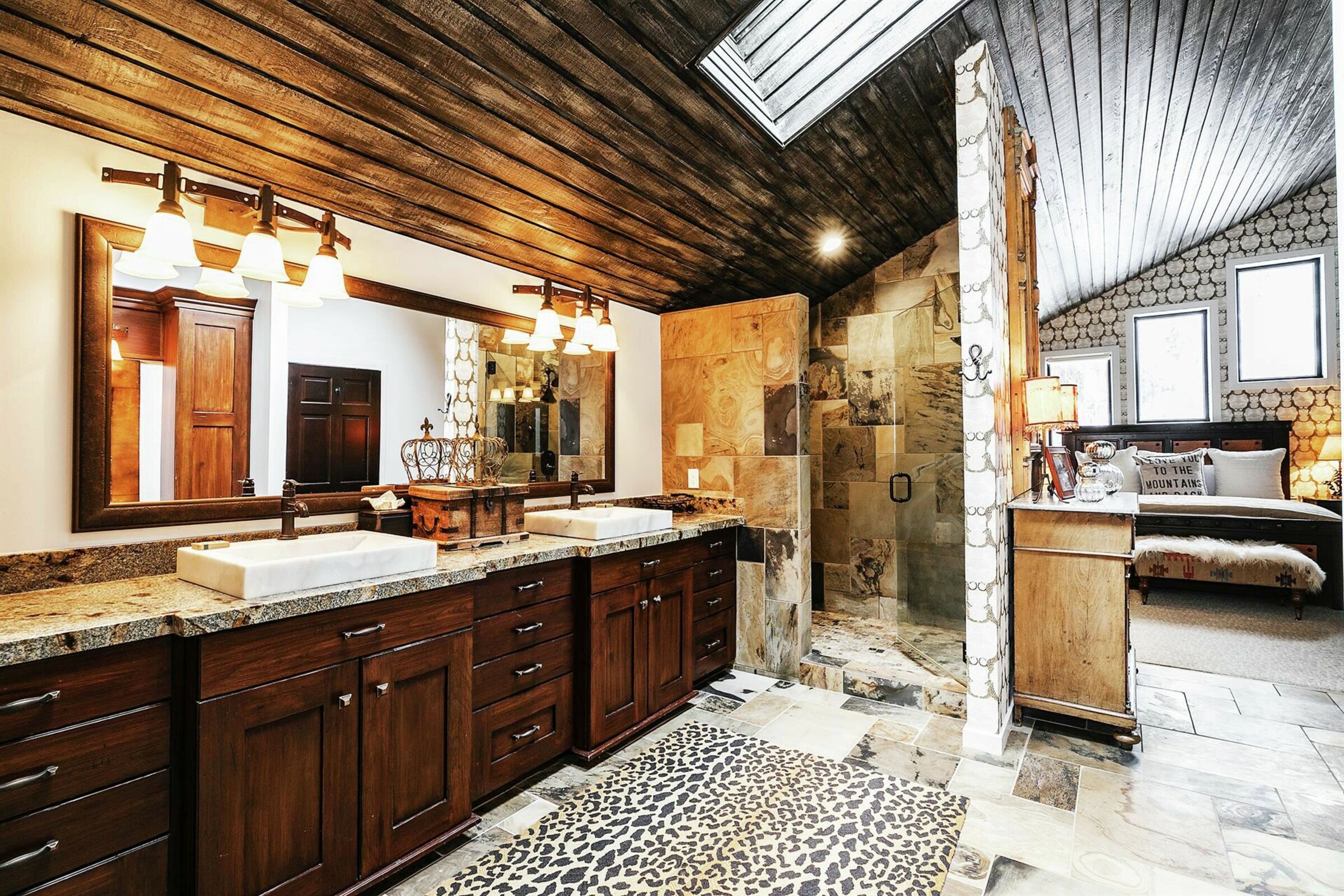 Master Ensuite Bathroom