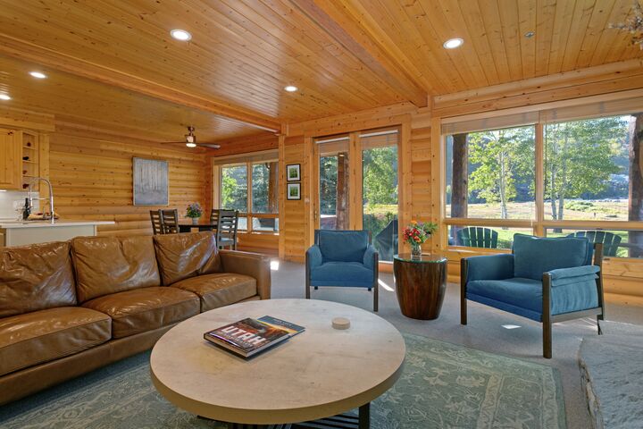 #201 - Living Area, Dining Area & Kitchen