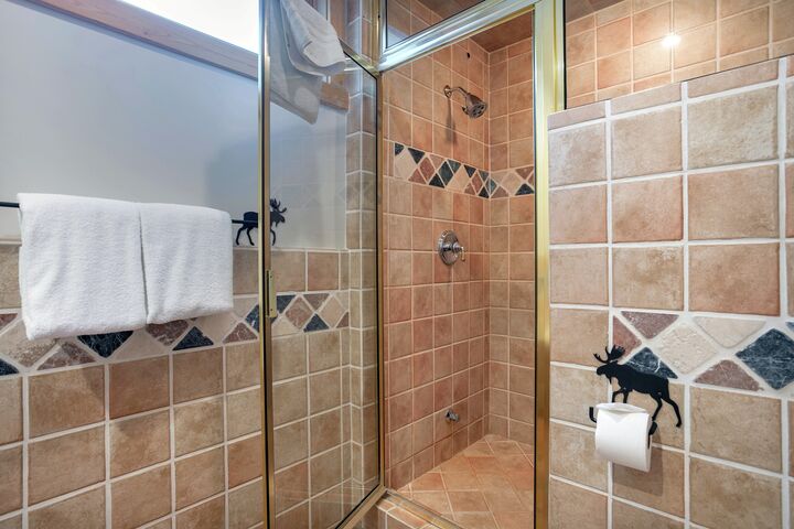Master Ensuite Bathroom