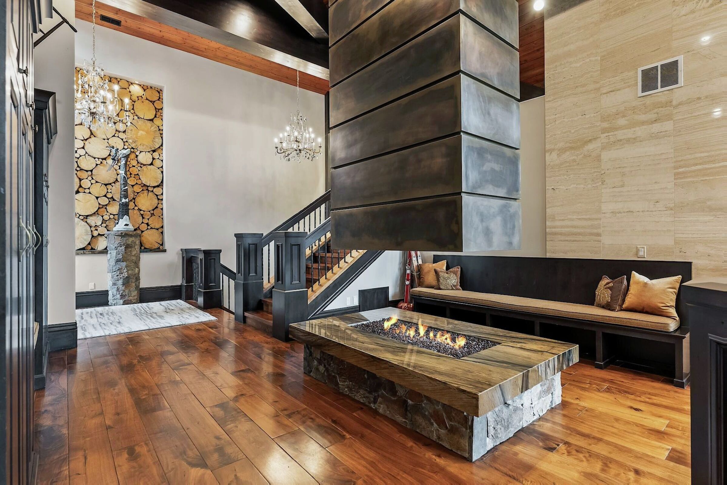 Landing Sitting Area