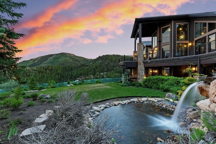 Sky Ridge Retreat