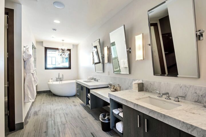 Master Ensuite Bathroom