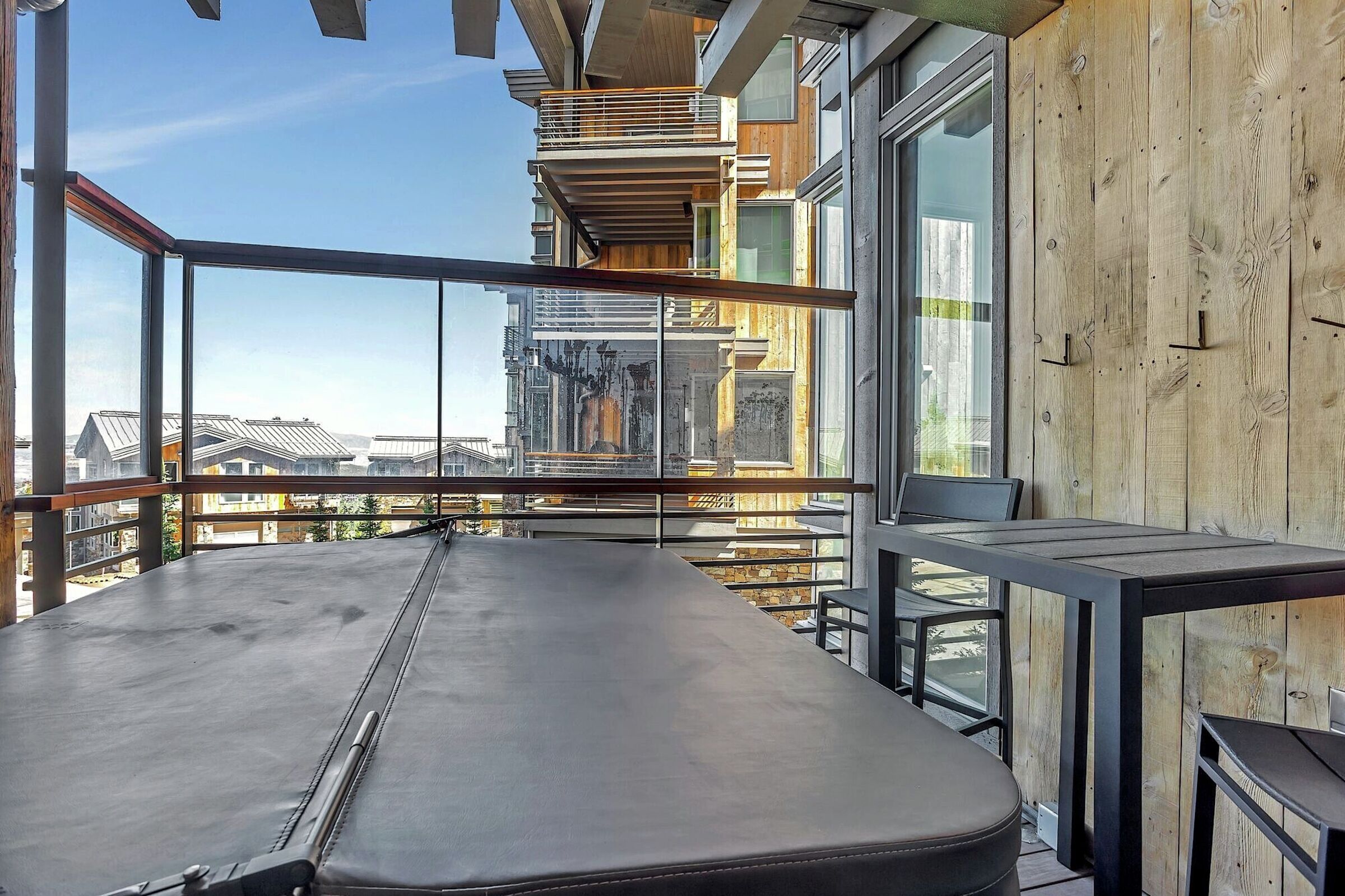 Balcony with Hot Tub
