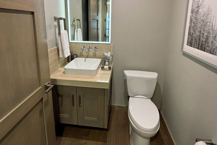 Half Bathroom - Sample Photos 