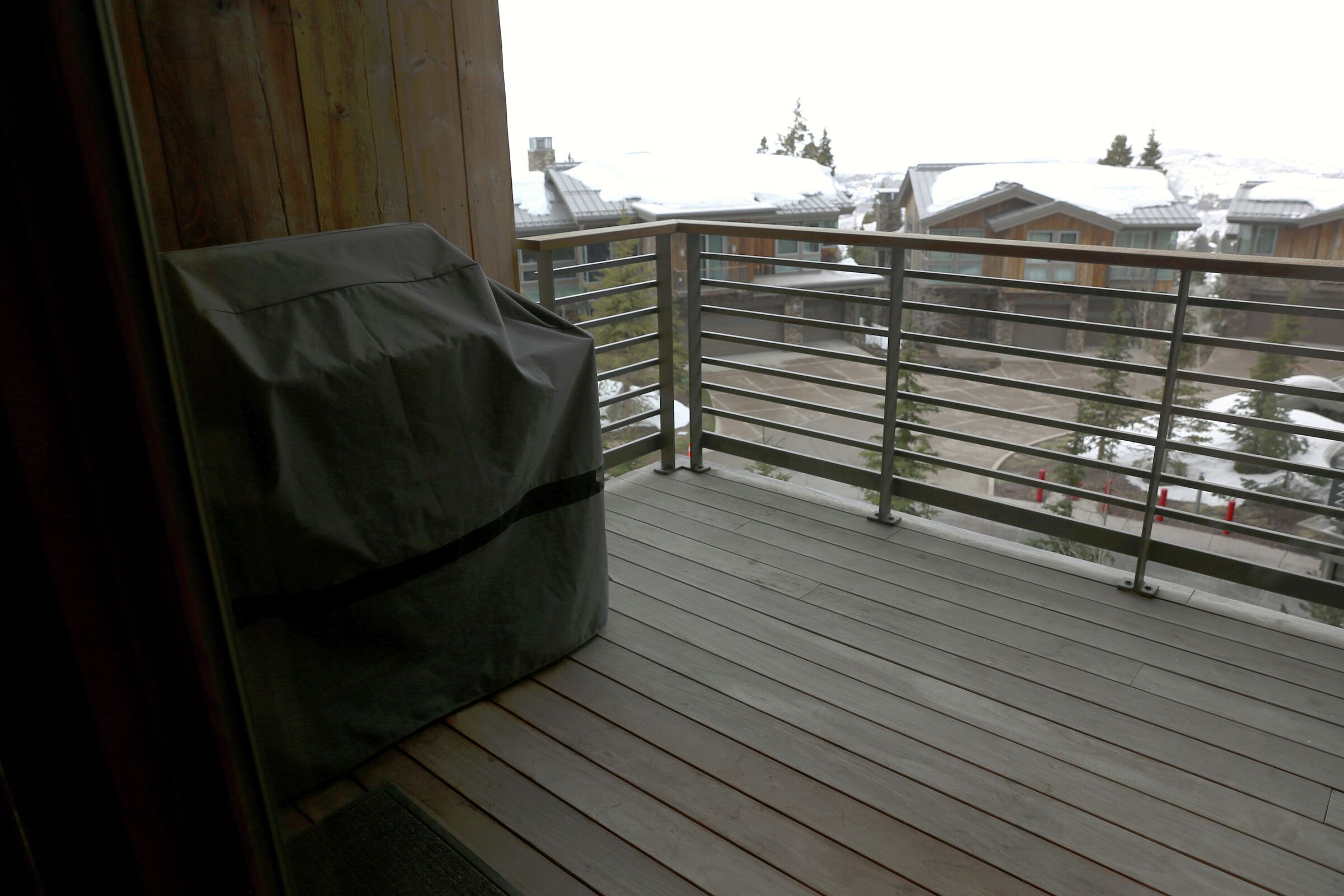 Balcony with Hot Tub