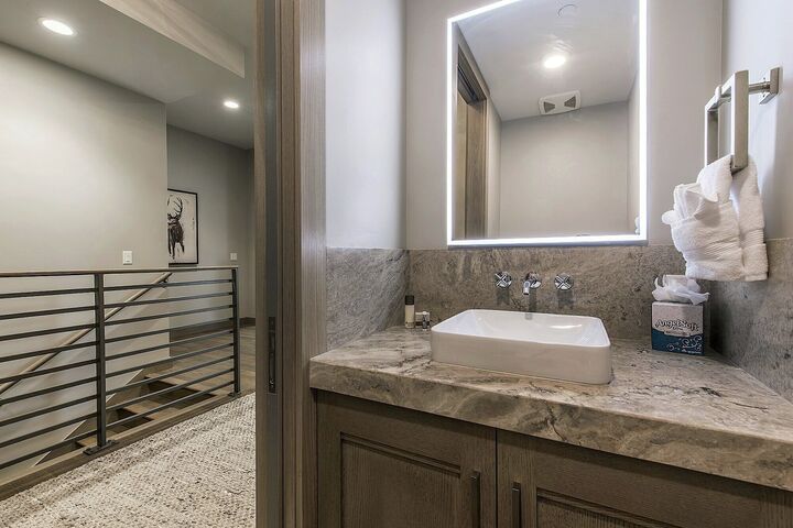 Half Bathroom - Sample Photos 