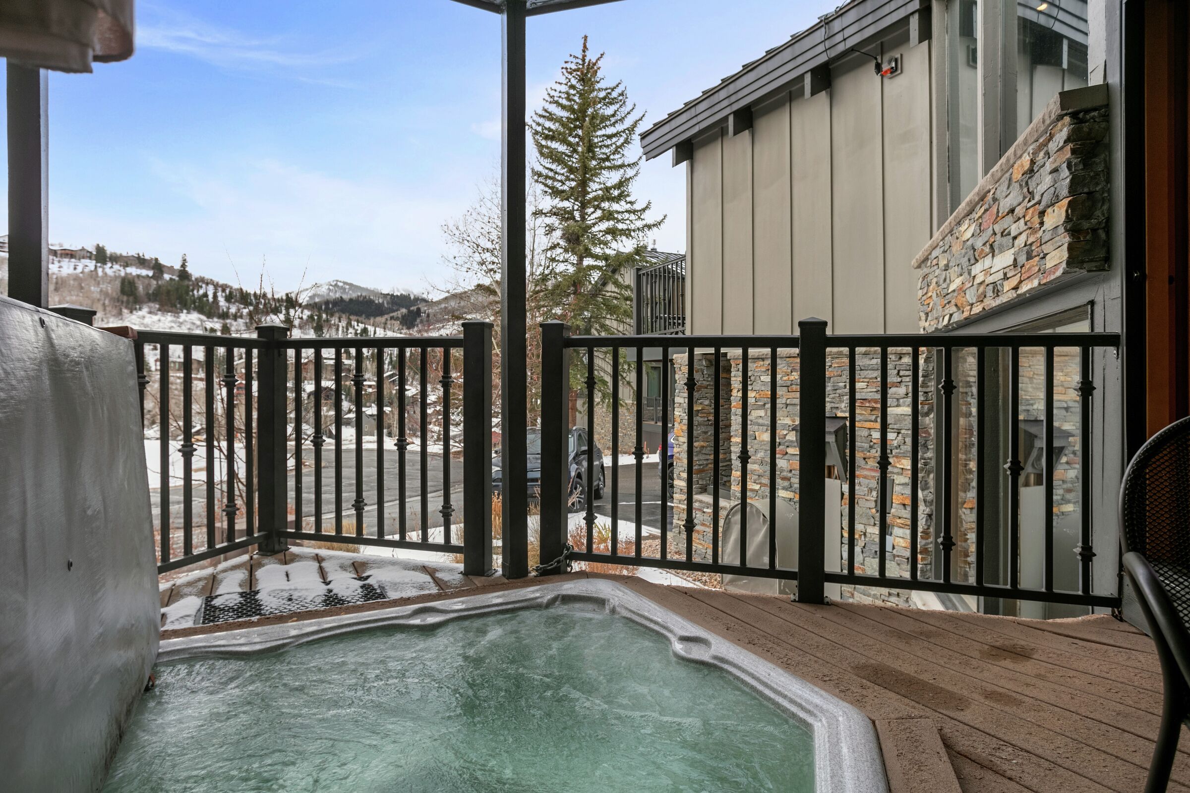 #1065 - Balcony with Hot Tub