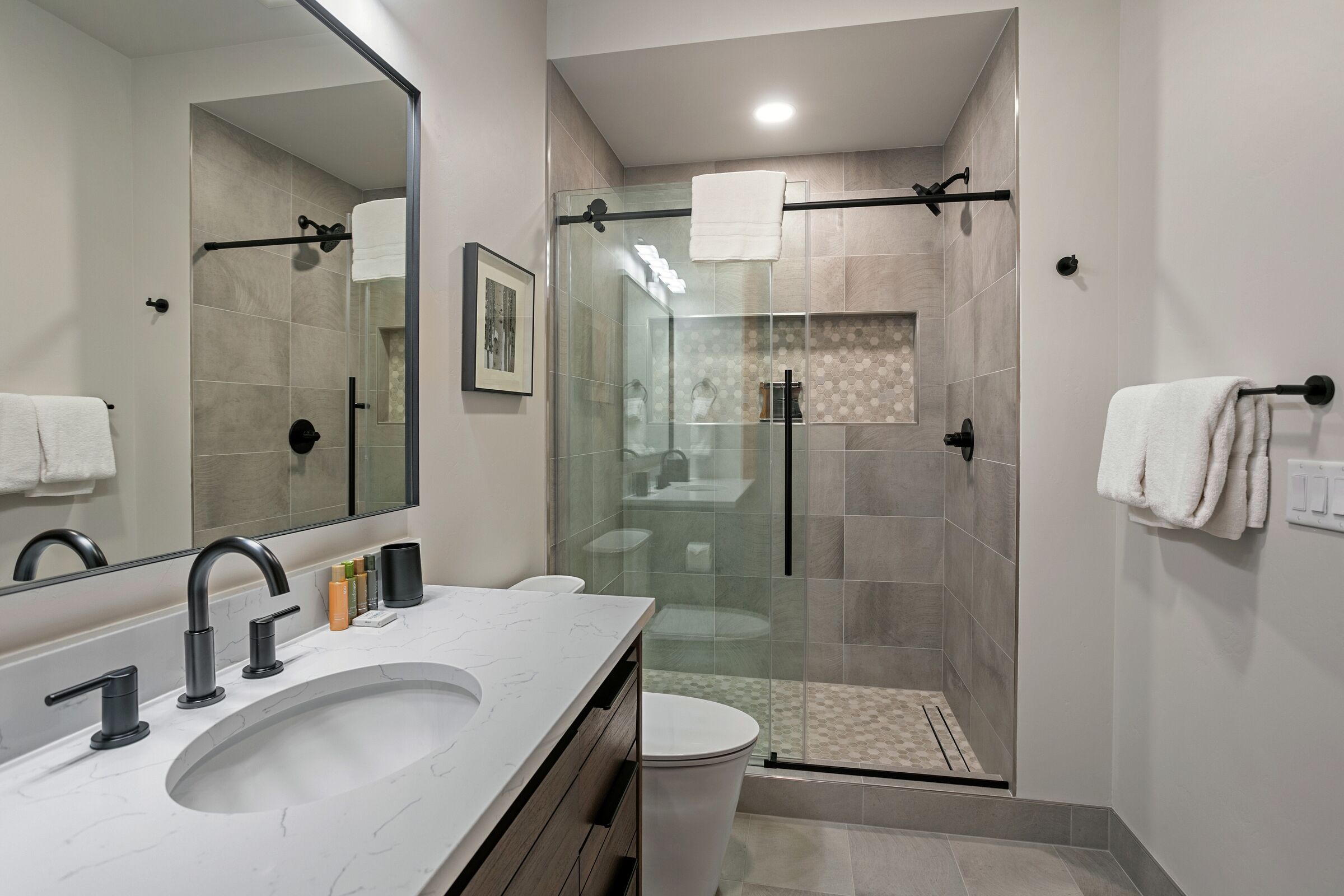 #1065 - Ensuite Bathroom