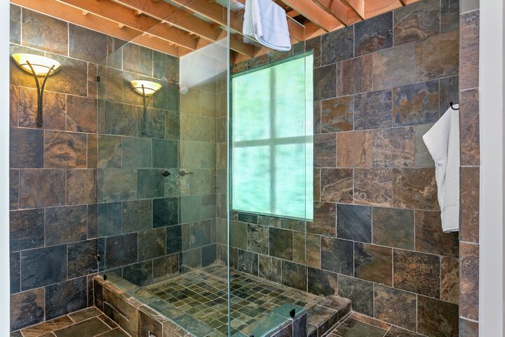 Master Ensuite Bathroom