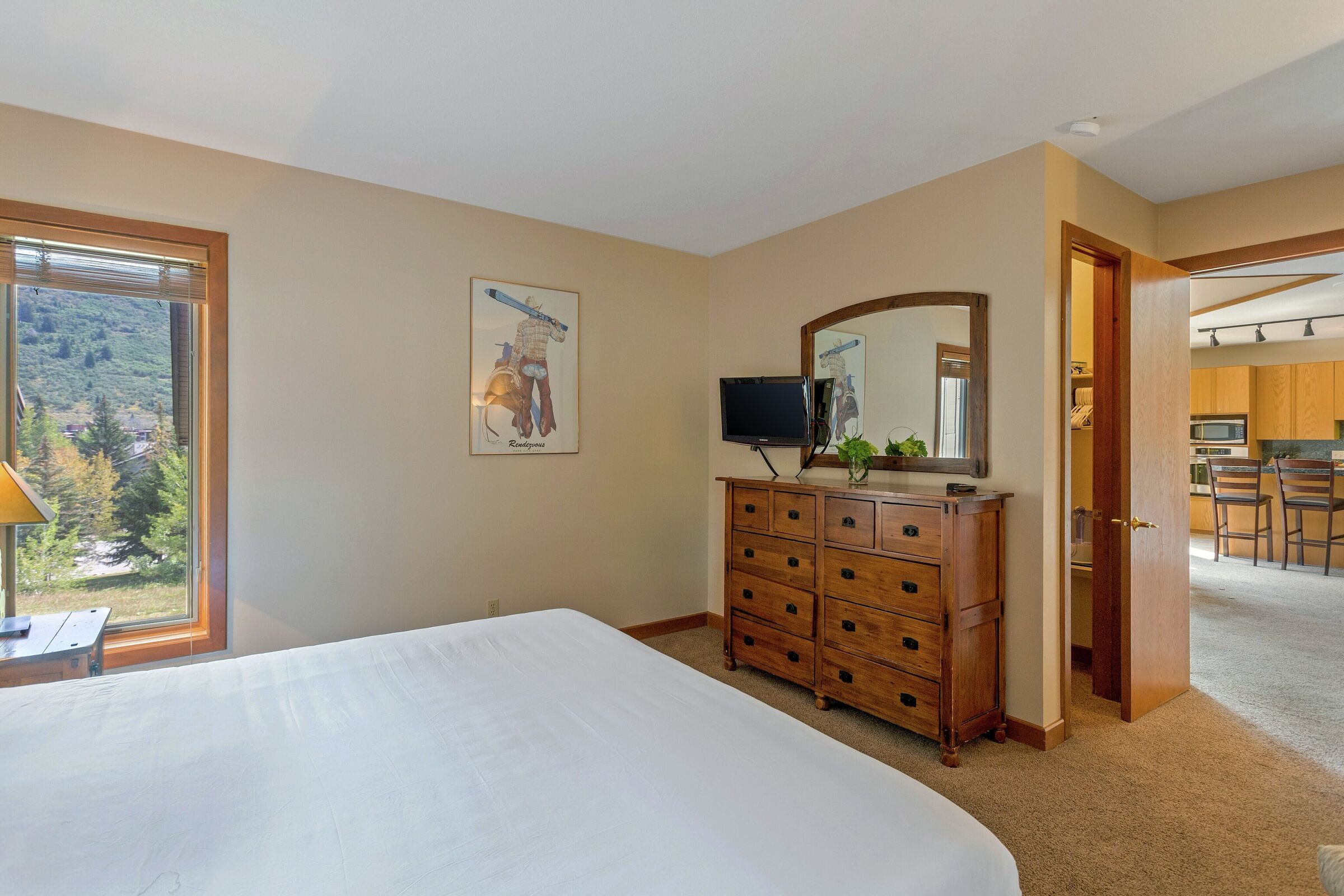 #1470 - Bedroom
