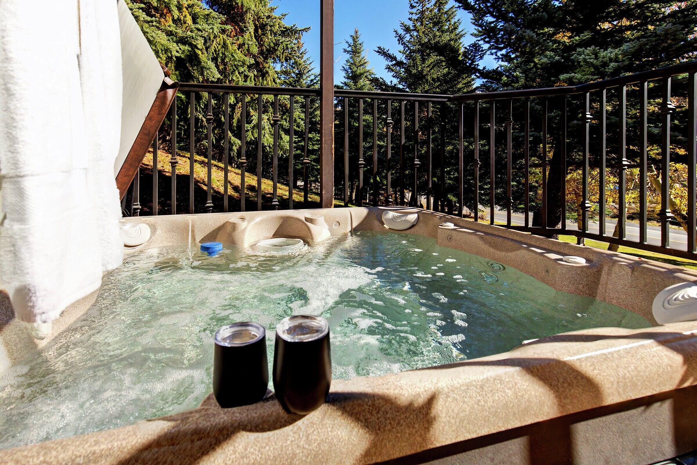 Balcony with Hot Tub