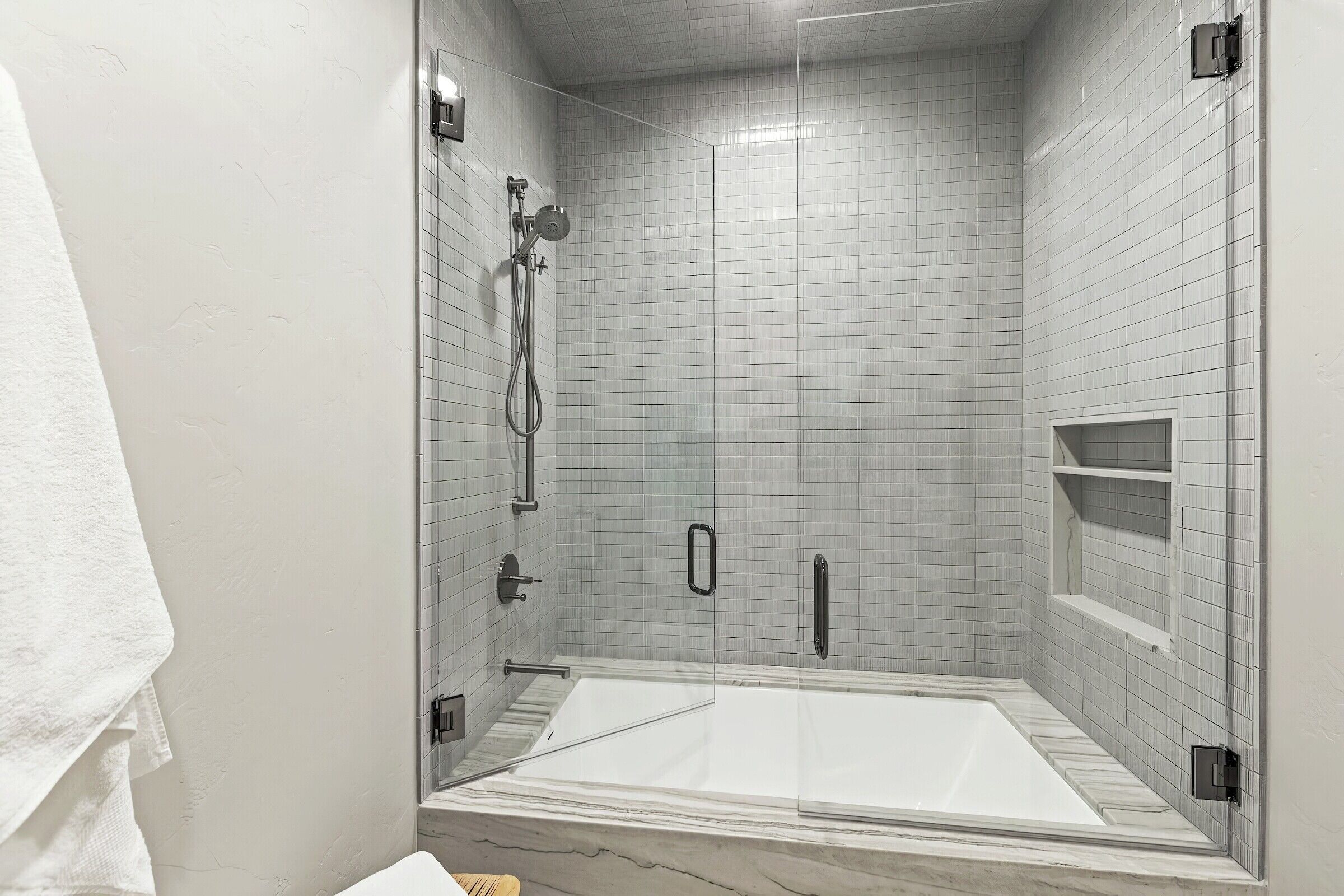 Master Ensuite Bathroom
