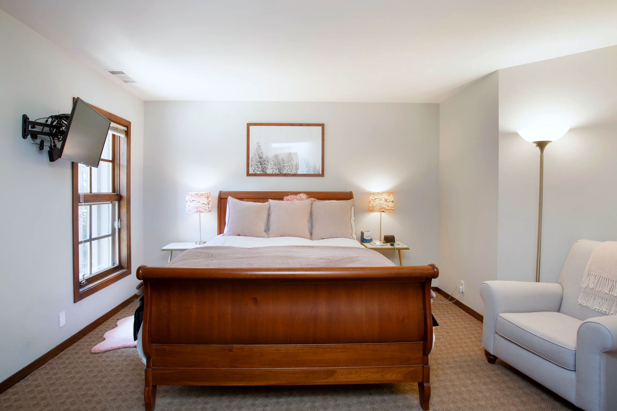 #09 - Bedroom