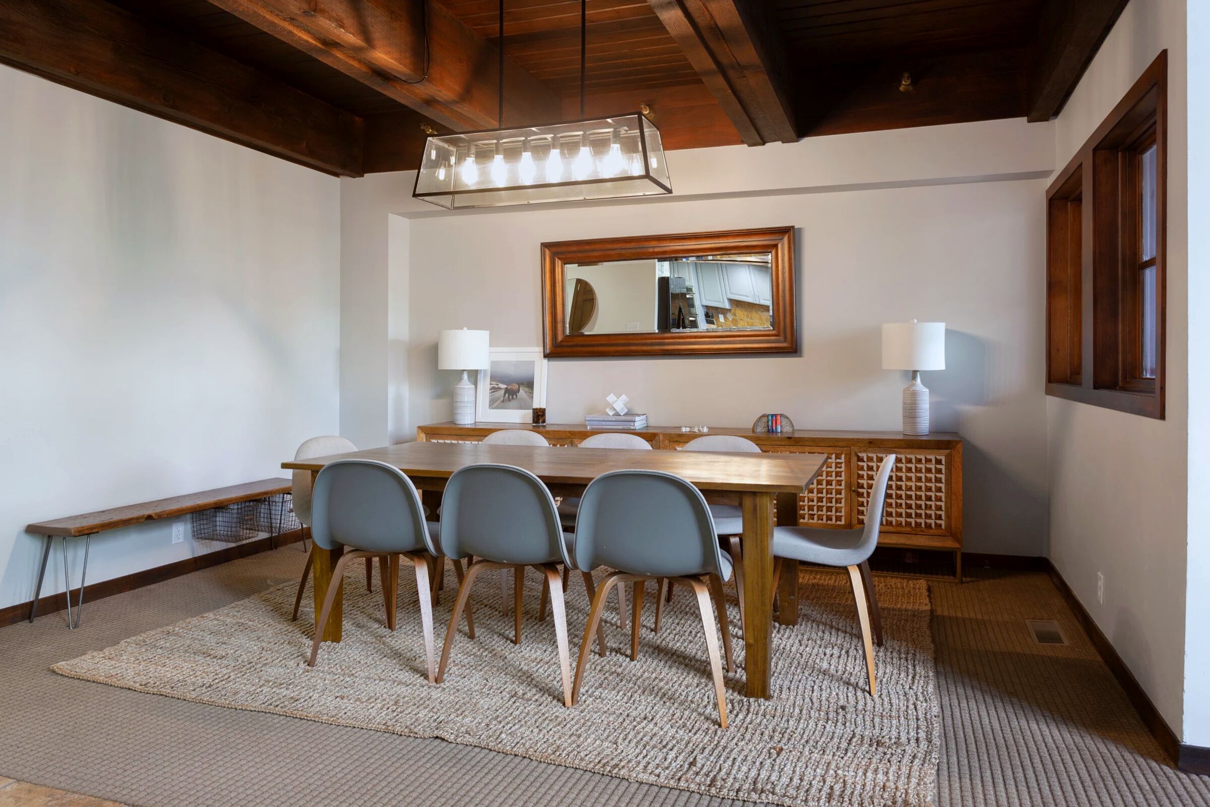 #09 - Dining Room