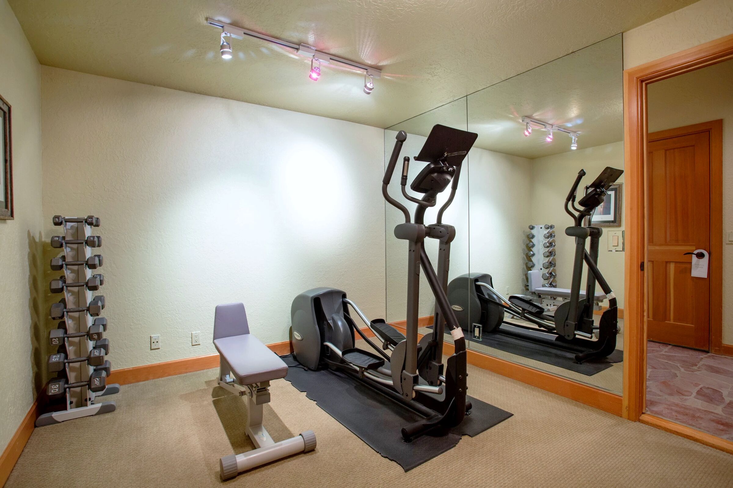 #41 - Fitness Room