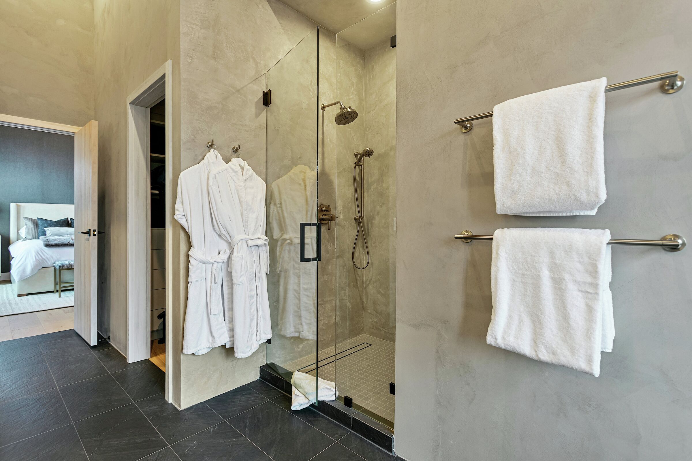 Master Ensuite Bathroom