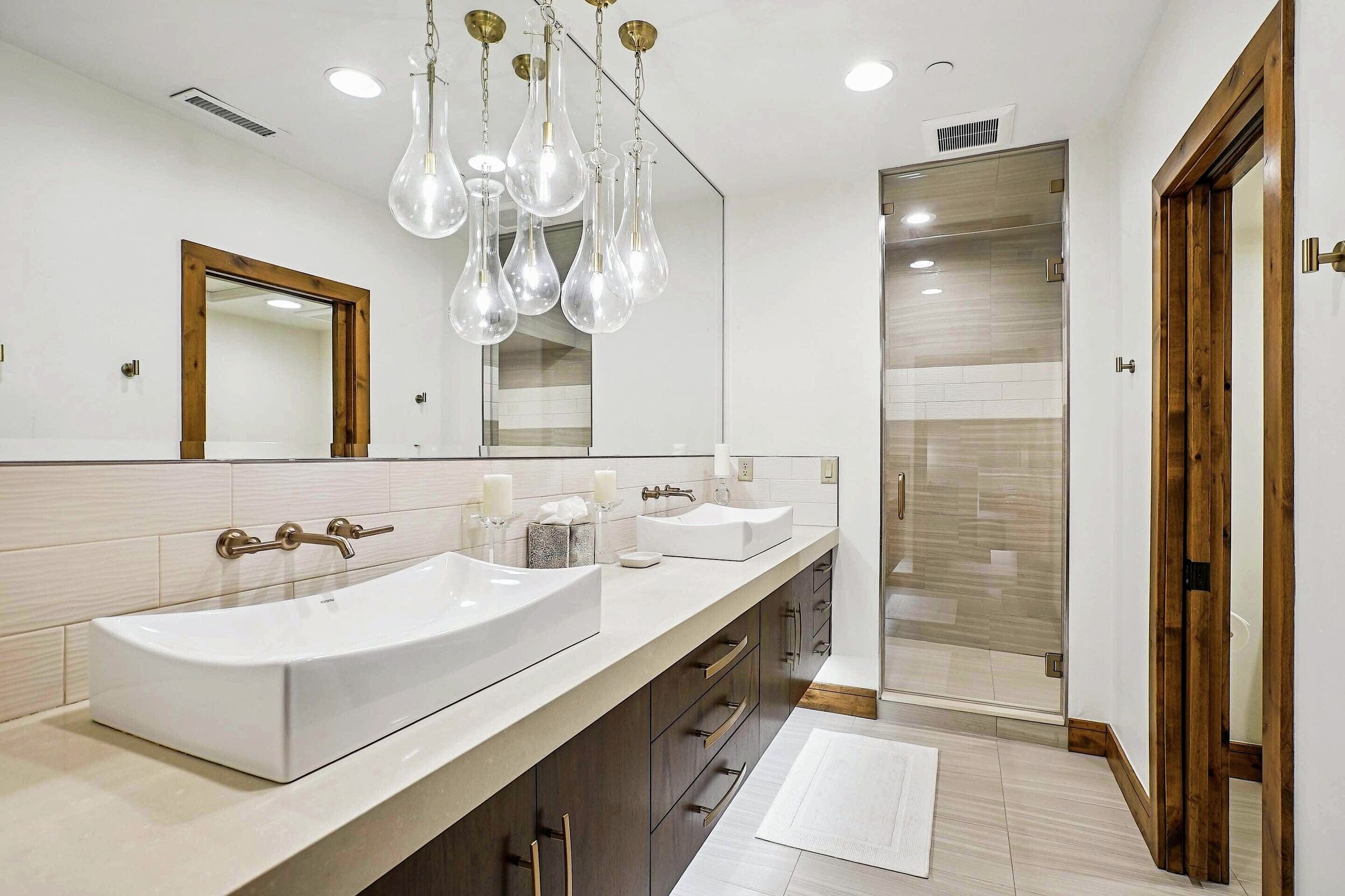 #35 - Ensuite Bathroom