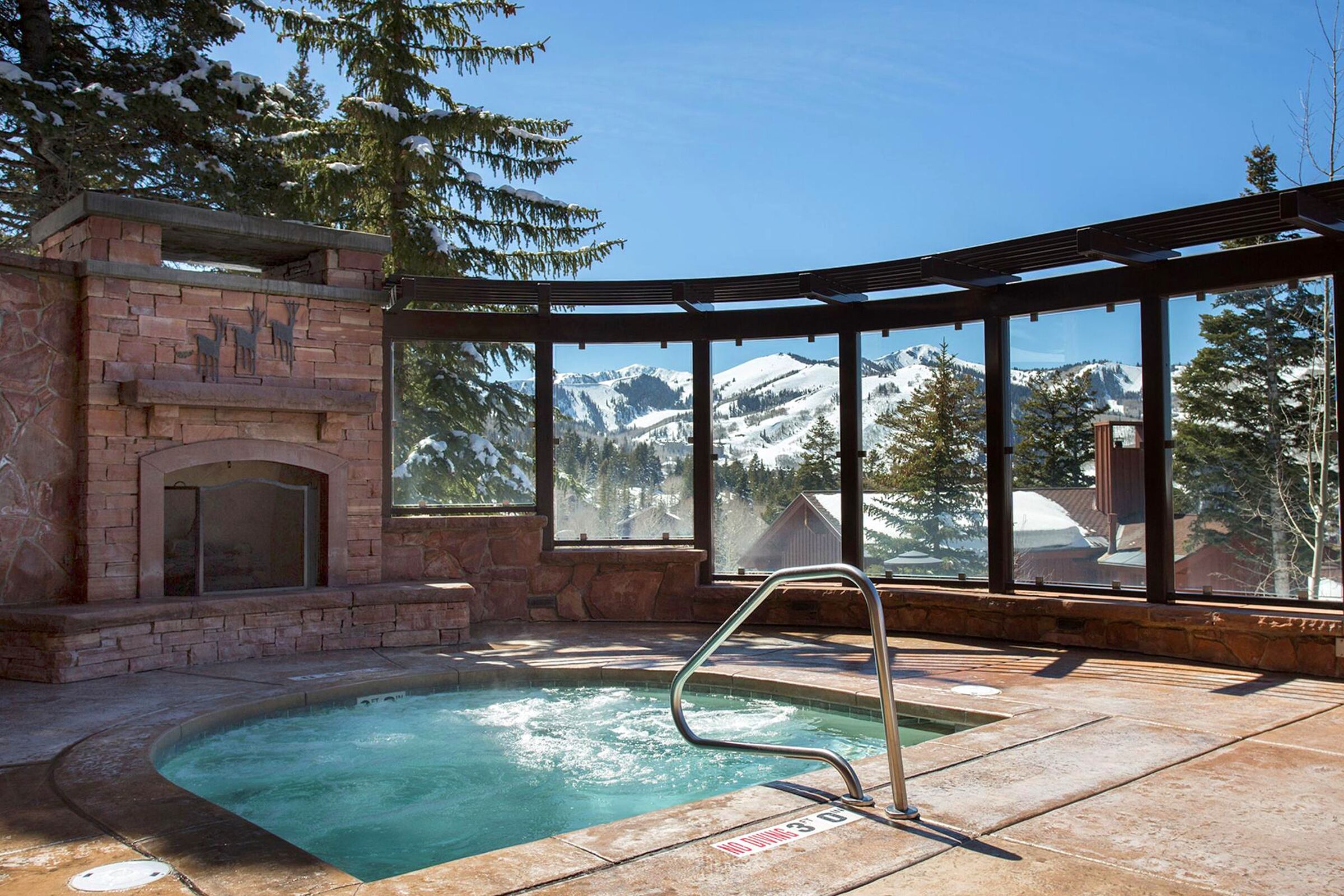 Outdoor Hot Tub