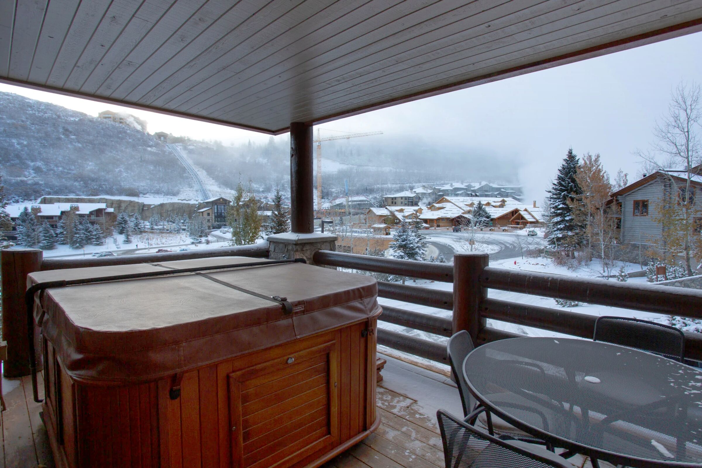 Balcony with Hot Tub