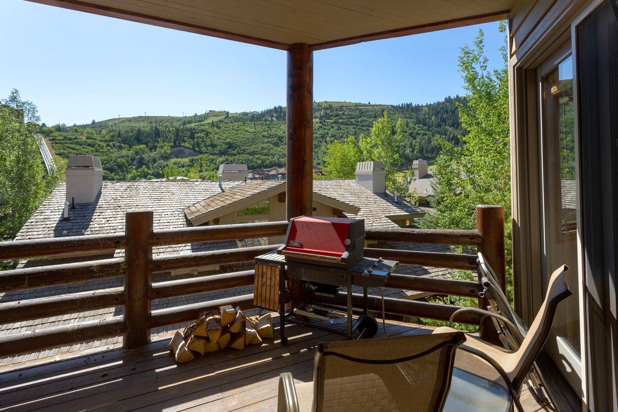 Balcony with BBQ