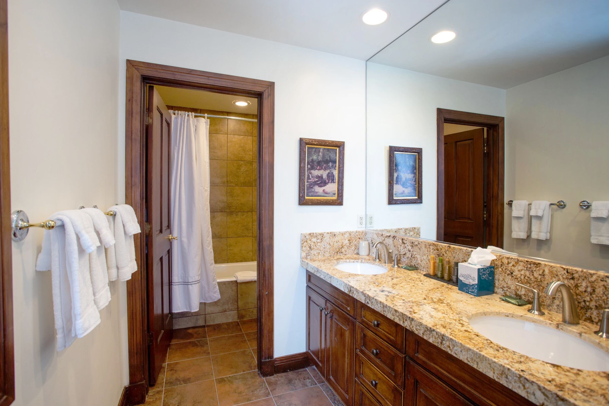 #403 - Bathroom