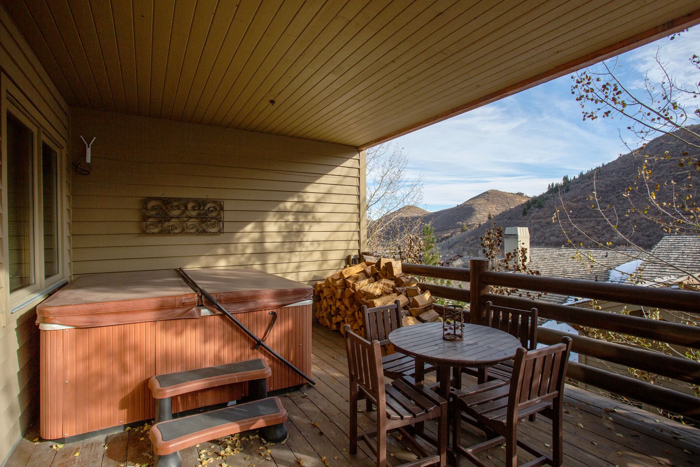 Balcony with Hot Tub