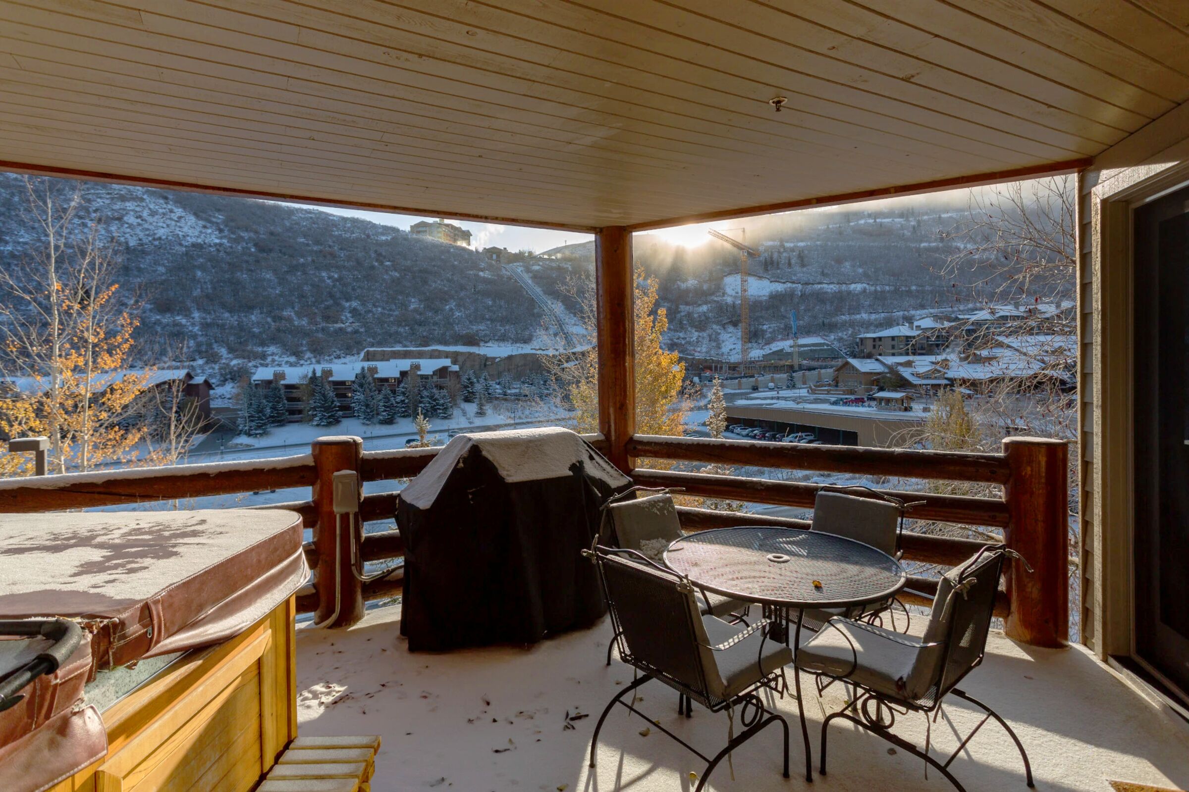 Balcony with Hot Tub