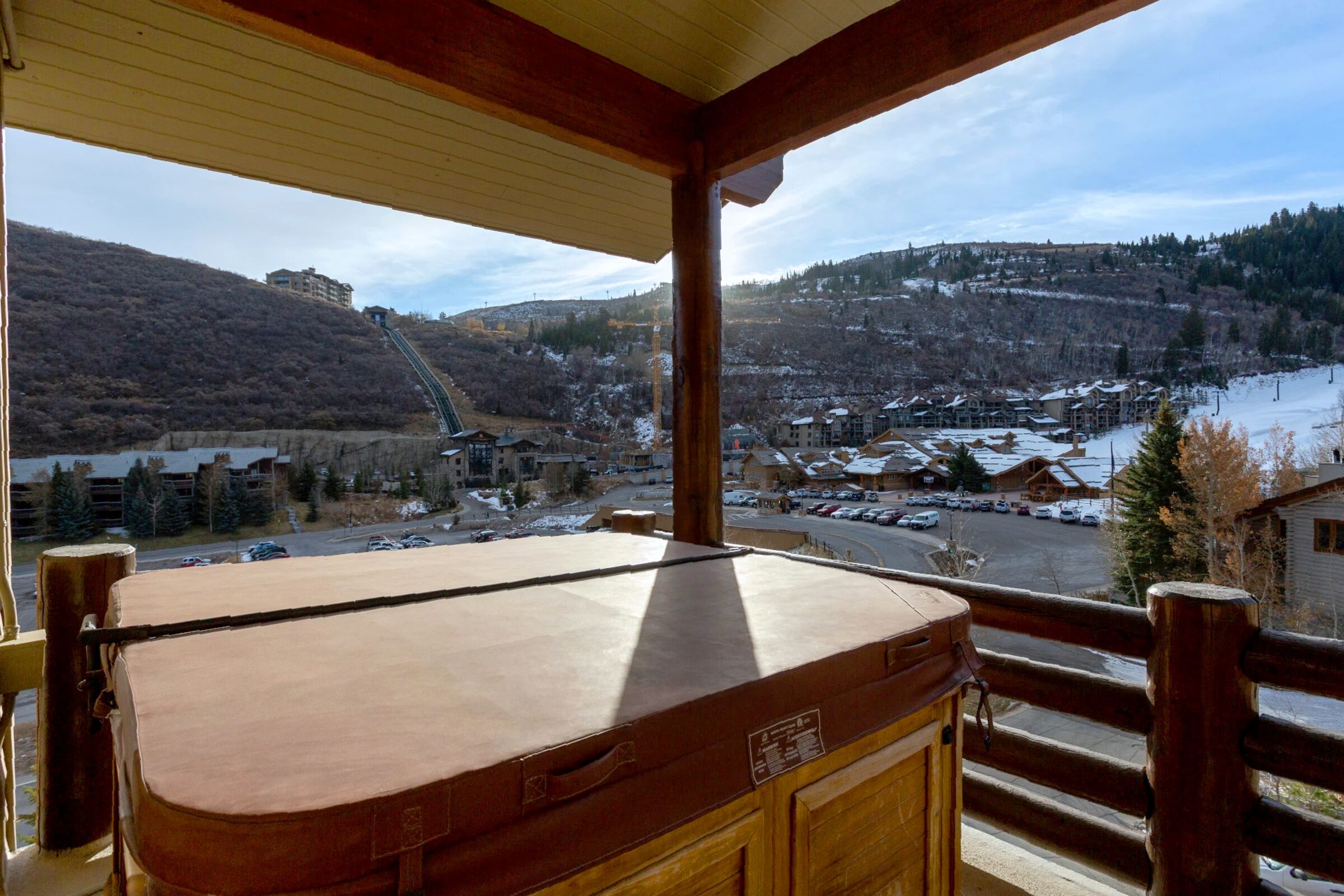 Balcony with Hot Tub