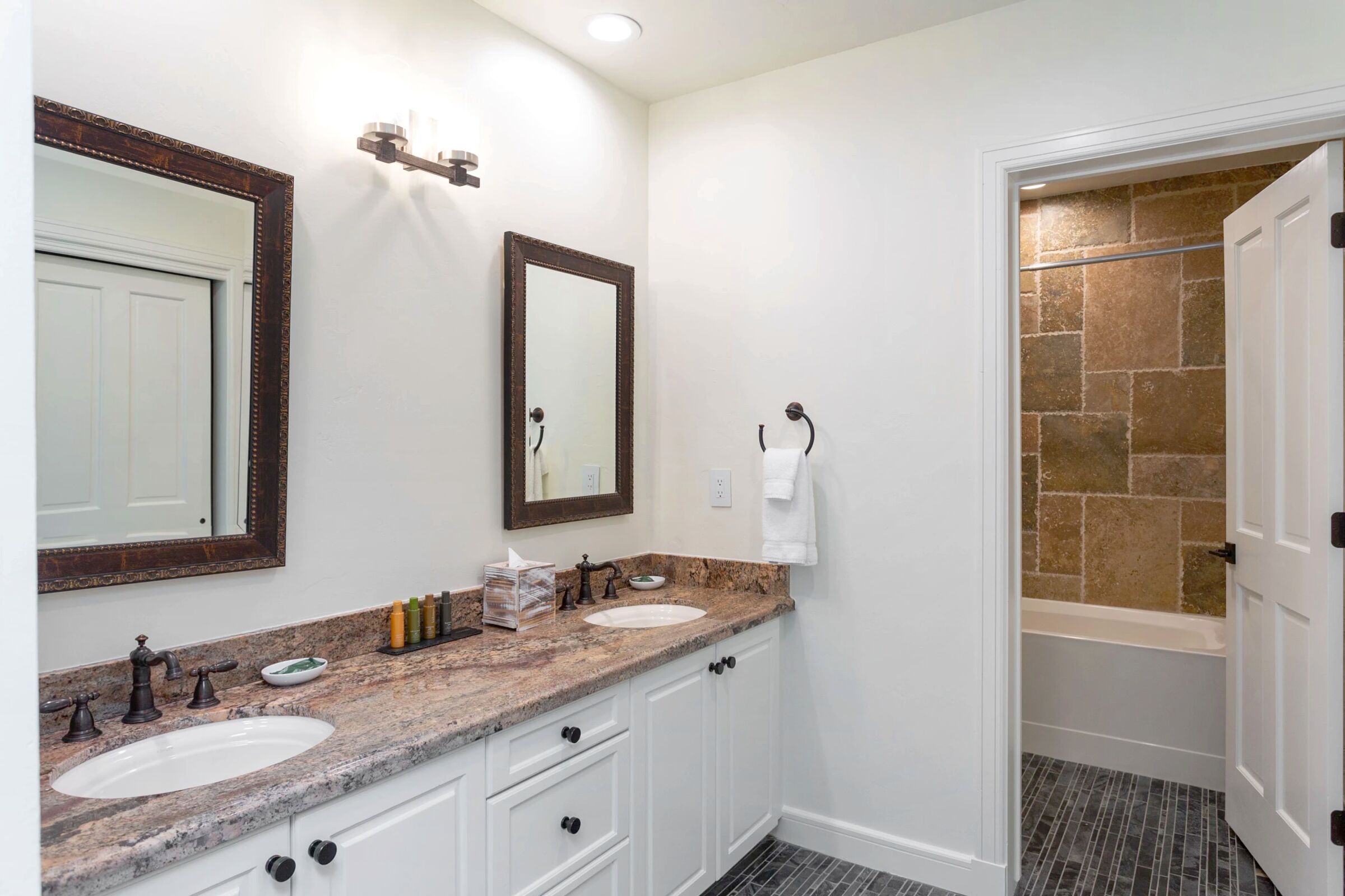 #501 - Ensuite Bathroom