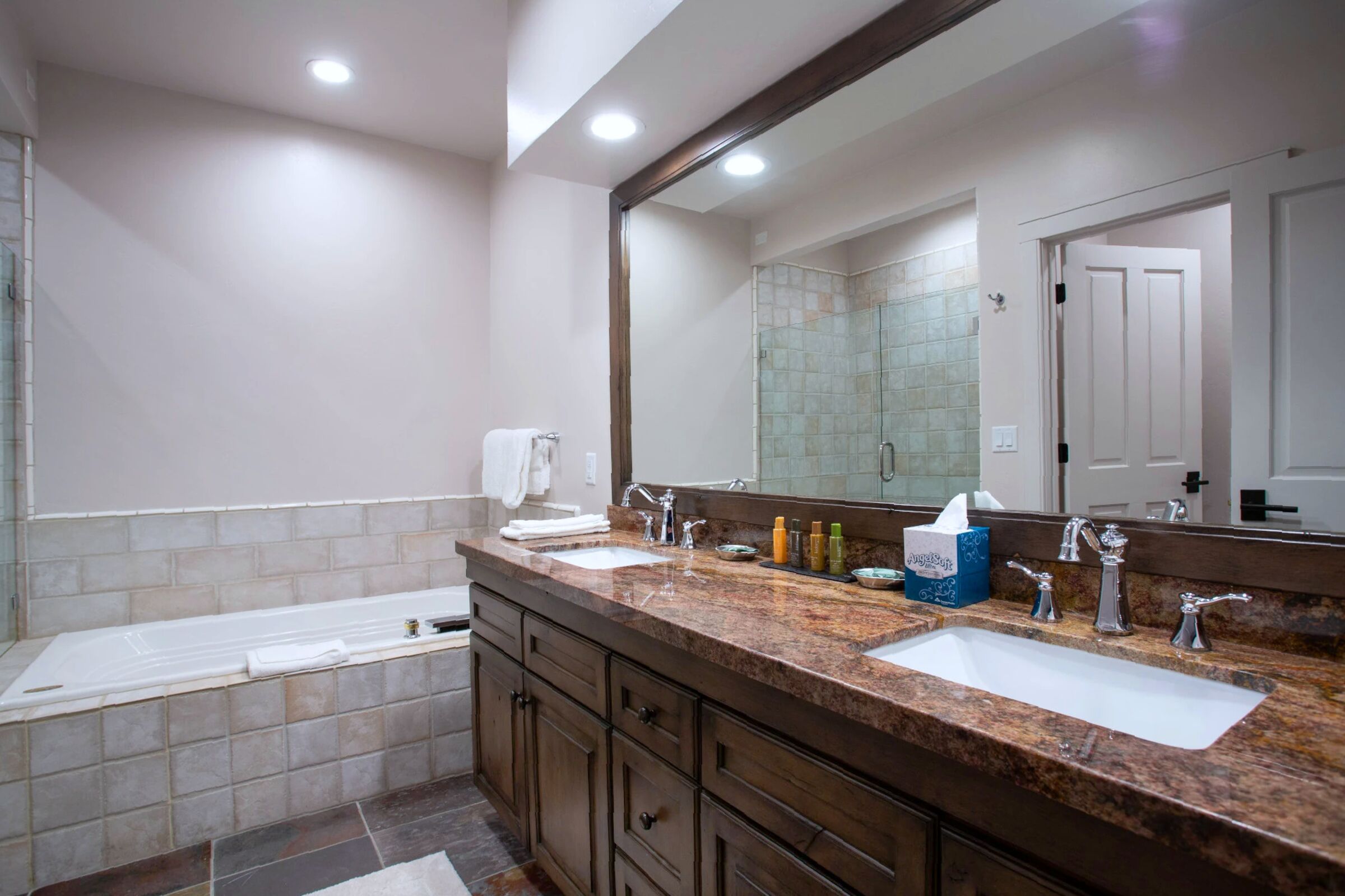 Master Ensuite Bathroom