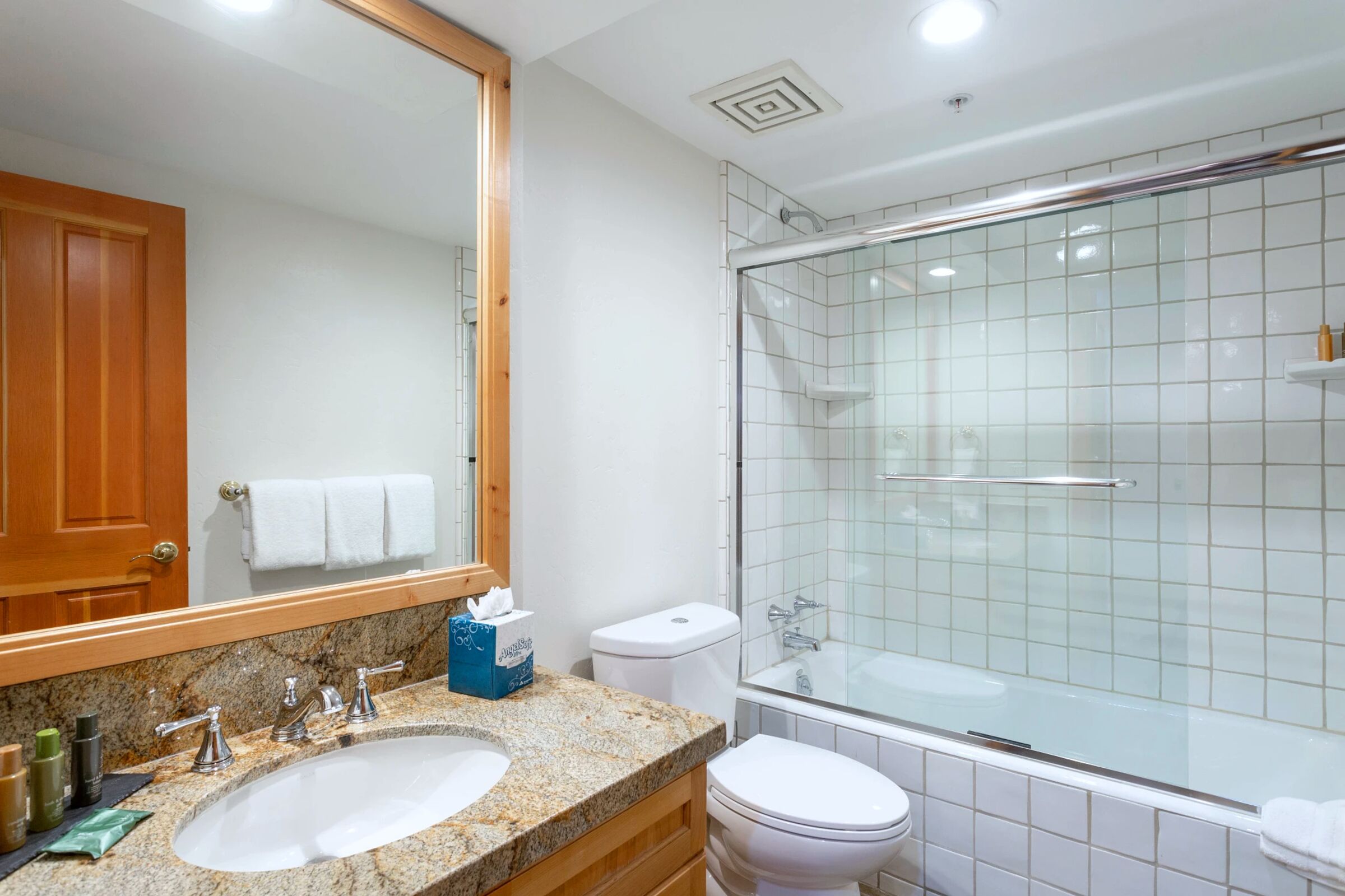 #104 - Bathroom