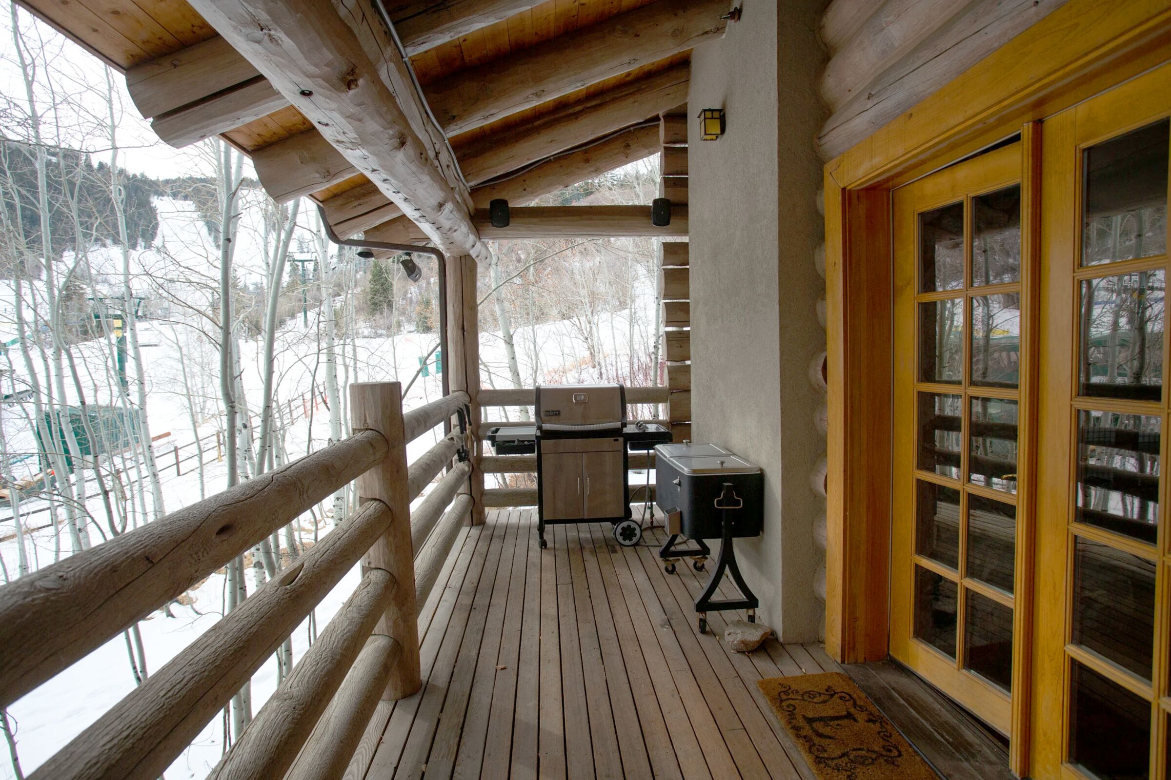Balcony with BBQ