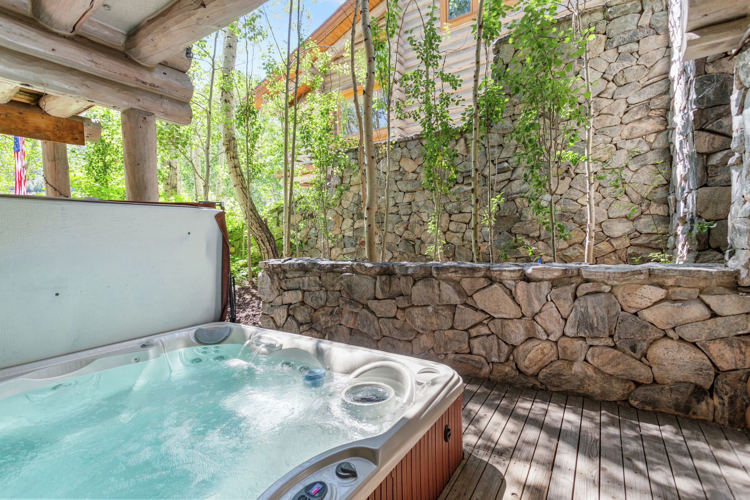 #02 - Deck with Hot Tub