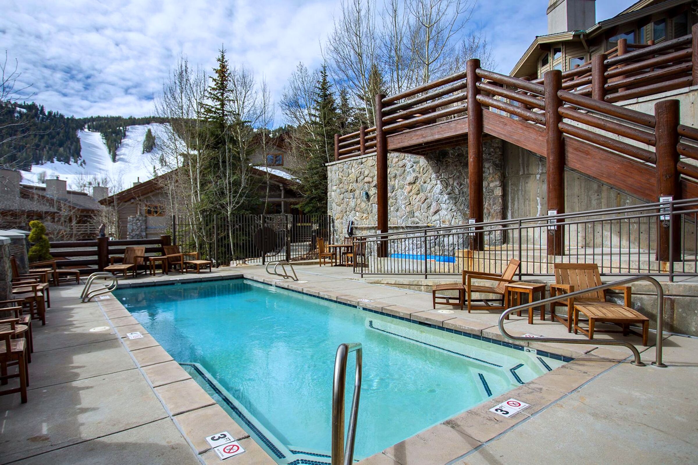 Heated Swimming Pool