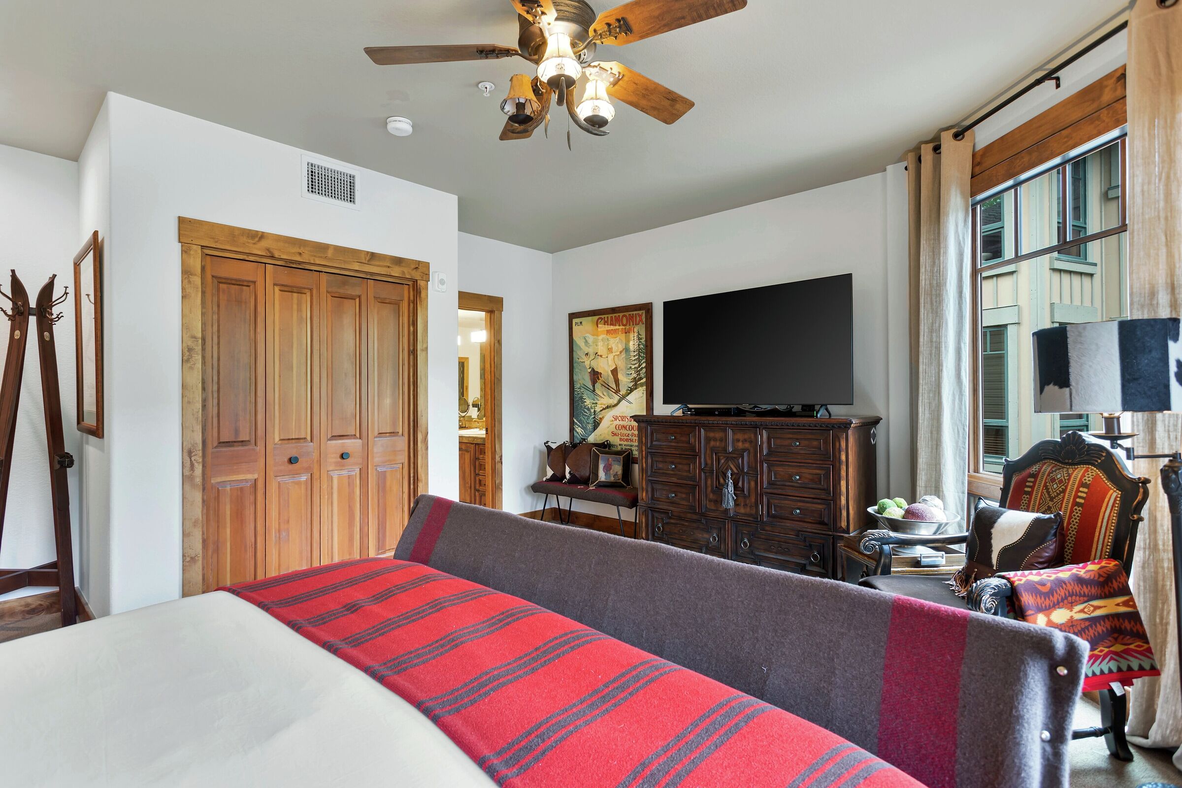 #132A - Master Bedroom