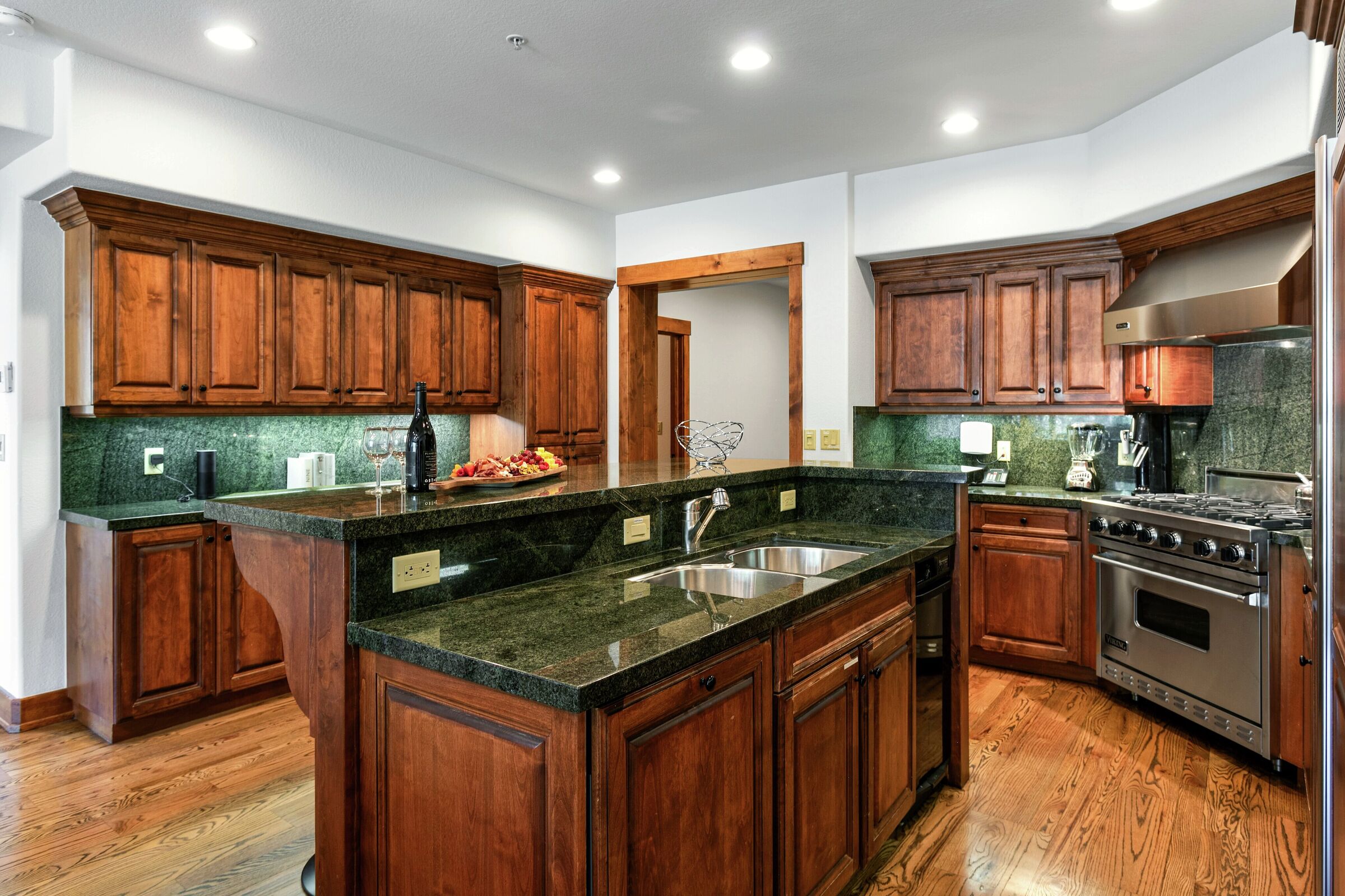 #121 - Kitchen