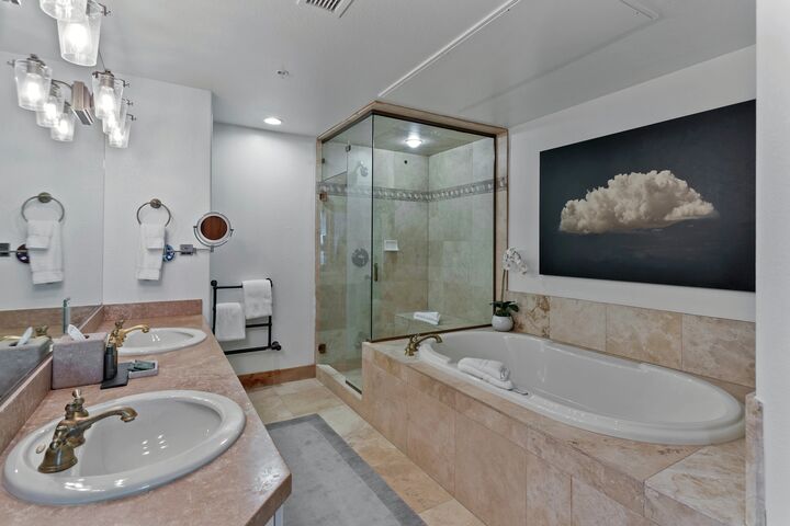 Master Ensuite Bathroom