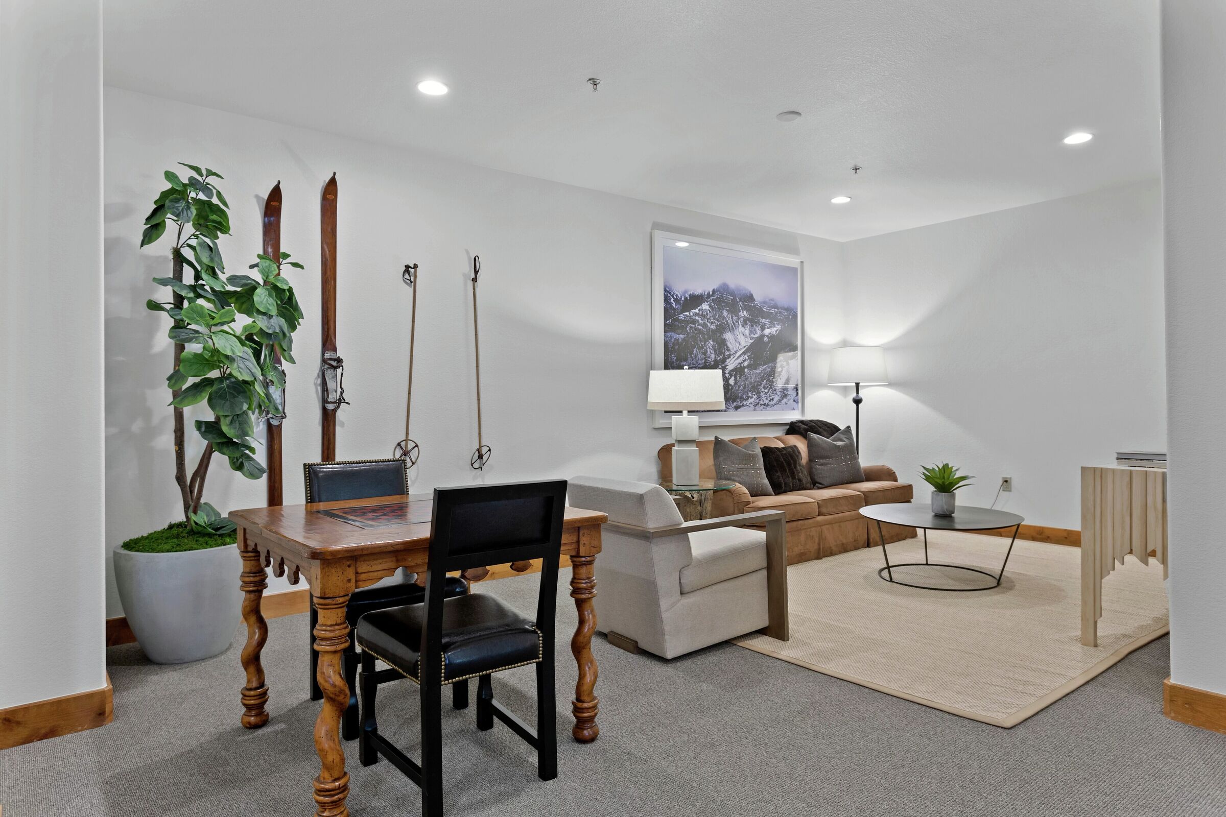 #231 - Family Room